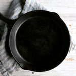 如何清洁铸铁煎锅的注意事项